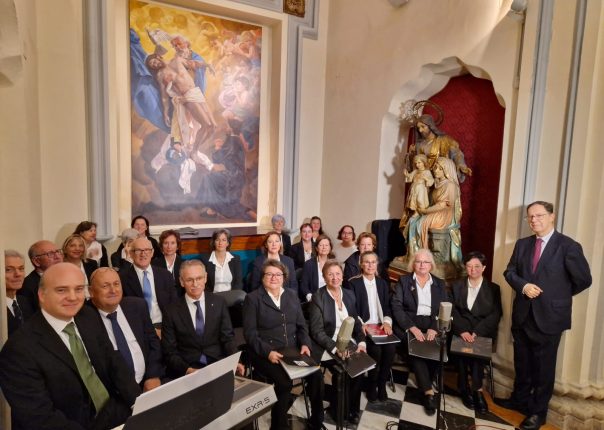 El Coro Diocesano participó en la Santa Misa emitida por Canal Sur desde la Parroquia de la Santa Cruz y San Felipe Neri